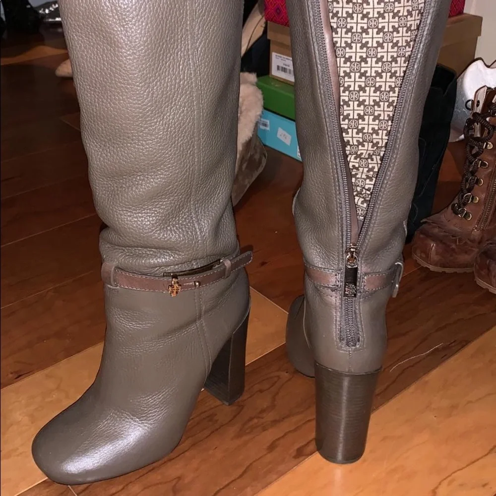 Tory Burch Taupe Stacked Heel Boots | Size 7.5